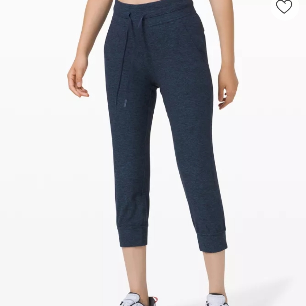Ready To Rulu Lululemon High Rise Capri Joggers
